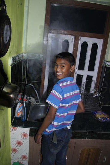 Sunil wollte bereits vor 2 Jahren von Hans kochen lernen, nun kocht er jeden Abend was leckeres für Ihn. Auch wir durften in den Genuss seines europäischen Essens kommen. War total lecker! Und natürlich will er in der Zukunft ein Meisterkoch werden! Was denn sonst! 