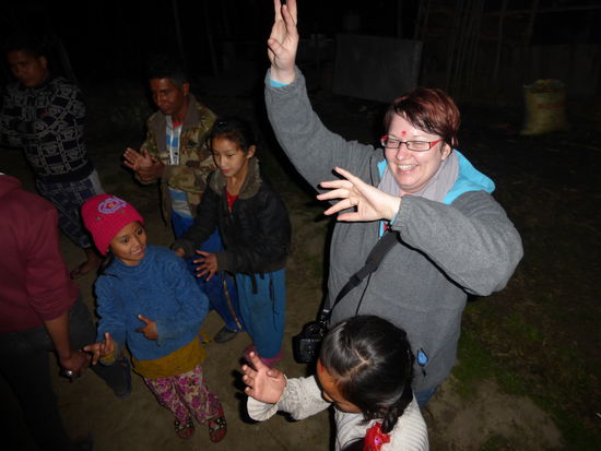wir und vor allem die Kinder hatten Spaß an unserer vermutlich "komischen" Tanzerei! 