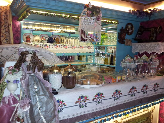 kitschig aber total nett und gute Kuchen hatte sie