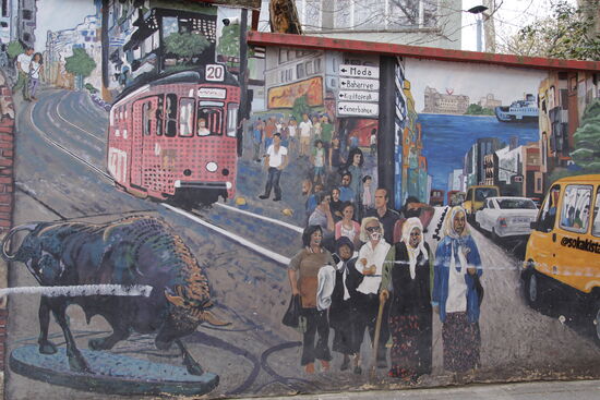 auch hier gibt es immer wieder schön bemalte Wände