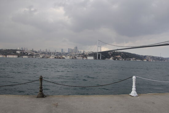 Die Bosporus Brücke ist in Sicht
