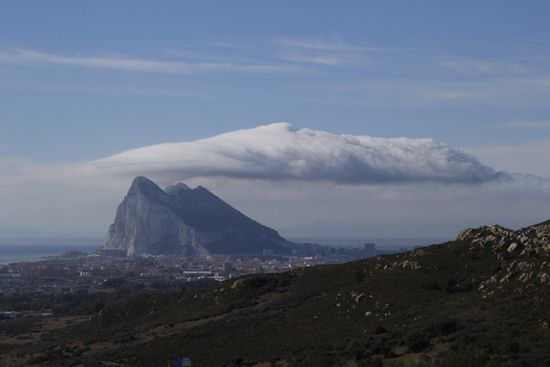 Anfahrt auf Gibraltar - ein toller Aussichtspunkt kurz vor der Grenze