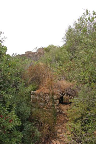 hier sieht man die alte Mühle, fast geschafft