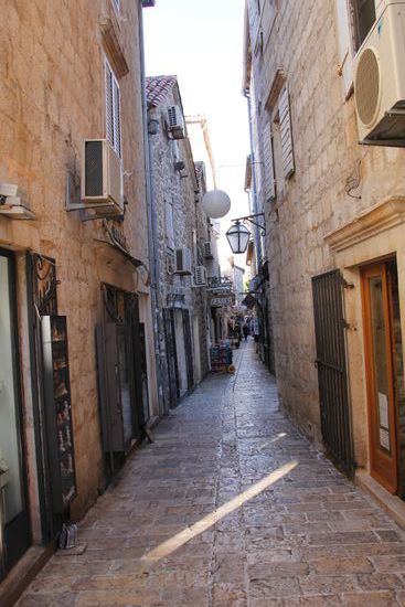 überall schmale Gassen