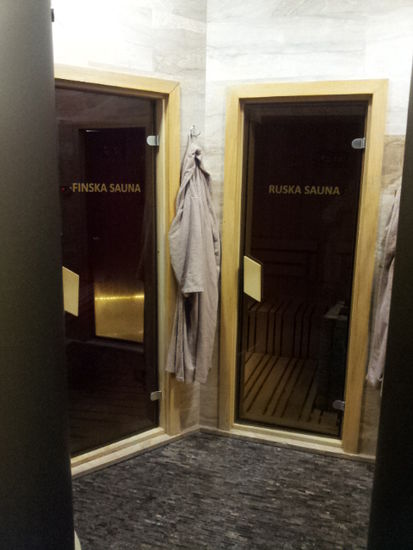 Finnische und Russische Sauna - daneben noch das Dampfbad