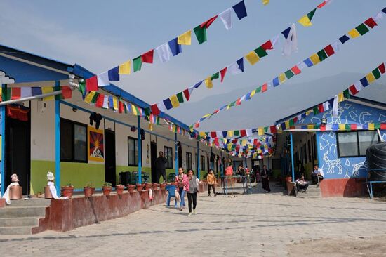 freu mich schon bald dort zu sein - das Children of the Universe