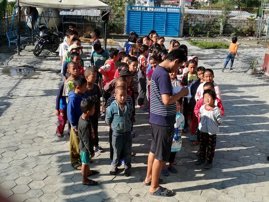 hier wird vor dem Essen die Wunschfarbe der Jacken notiert, dann geht es ins Esszimmer