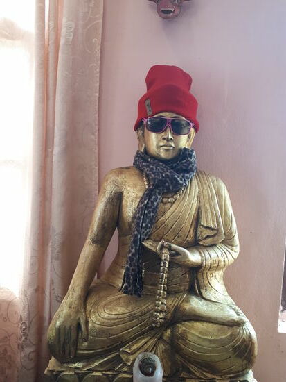   die Mädchen haben Boudha chic gemacht 