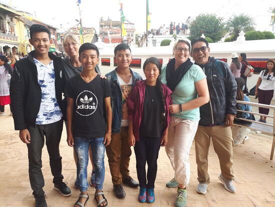 Saroj - Ines - Dawa - Tenzing - Dolma - ich - Tsering