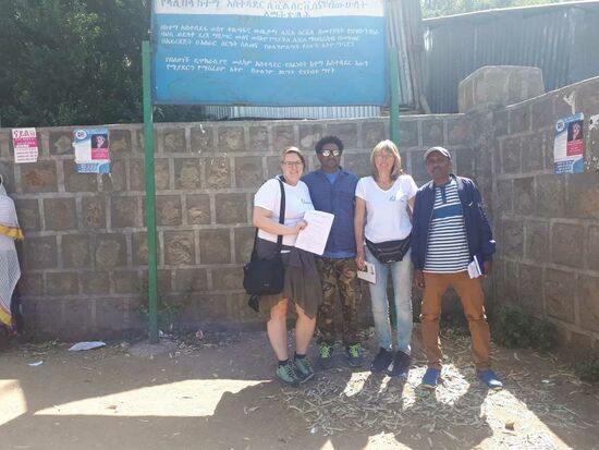 Ines und ich mit Happy und Beyene