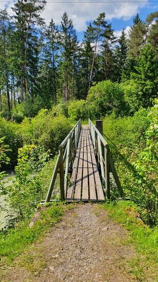die nächste kleine Brücke,  über die ich den Fluss überquere