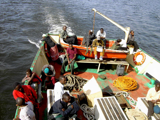 Im Schiff nach Nansio