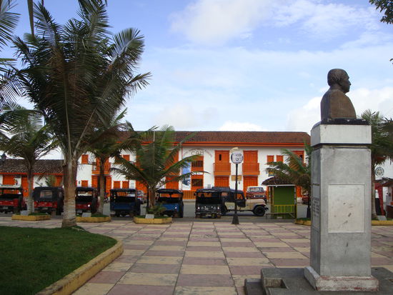 3000 Peso und schon geht´s halb Acht los