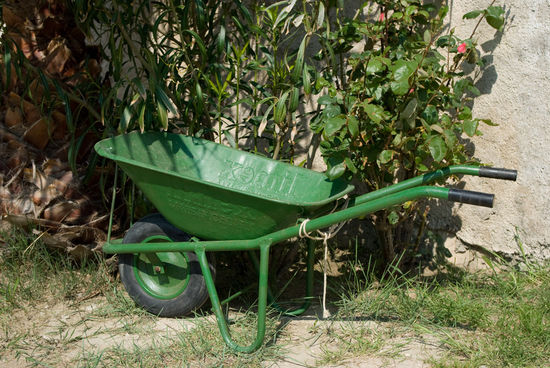 Wichtiges Fahrzeug auf der Insel: Schubkarren