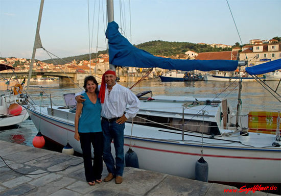 Mit Claudia und Cleo am Platz meiner Träume - die Pier von Trogir