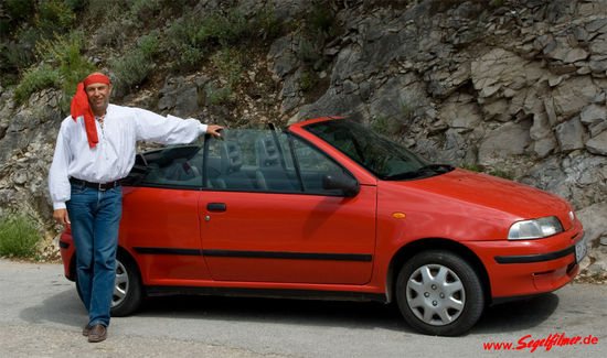 Rotes Tuch - Rotes Auto: beide "oben ohne"