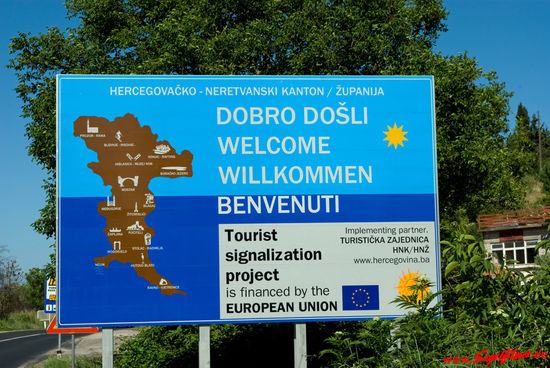 Willkommenstafel der Republik Bosnien-Herzegowina