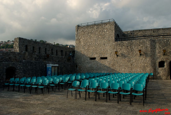 In der Festung Forte Mare findet im Sommer ein Filmfestival statt.