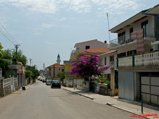 Vorstadtstrasse von Ulcinj