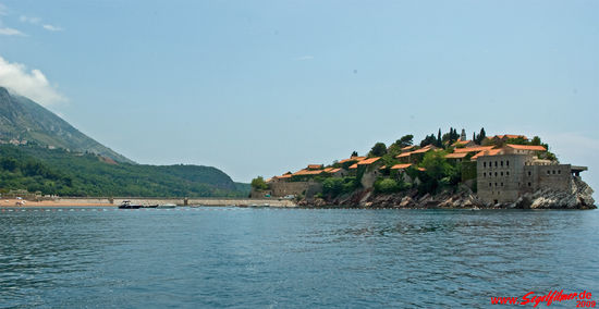 Der Ankerplatz "hinter" Sveti Stefan