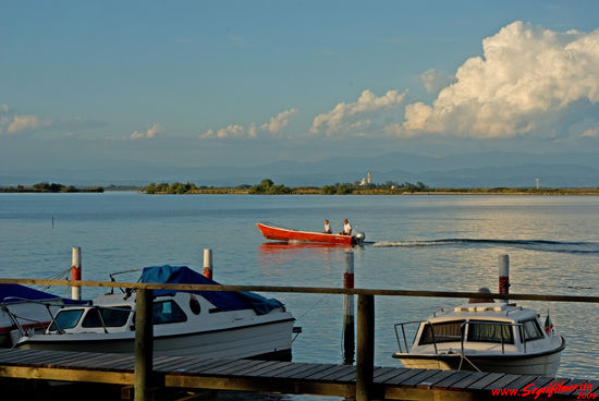 Lagune um Grado, im Hintergrund Barbana