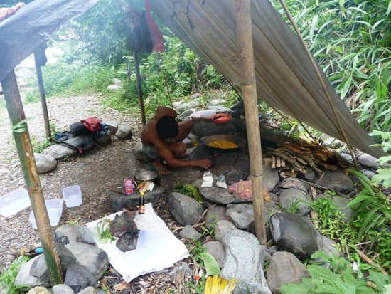 Der Koch (Achmed) am Kochen. Es wurde wirklich sehr gut fuer uns gekocht!!!