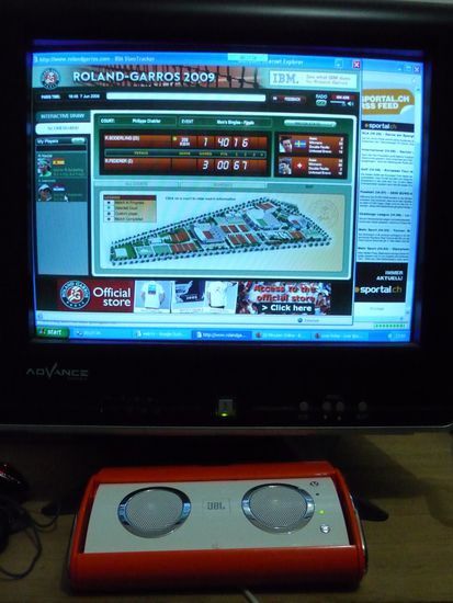 Tennismatch im Internetcafe 