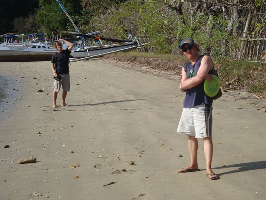 Ah, Sportlich waren wir auch noch.
Frisbee!!!