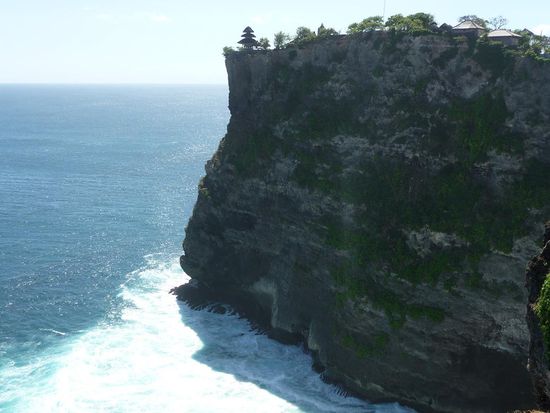 Klippen
Ganz vorne ist der Tempel zu sehen
