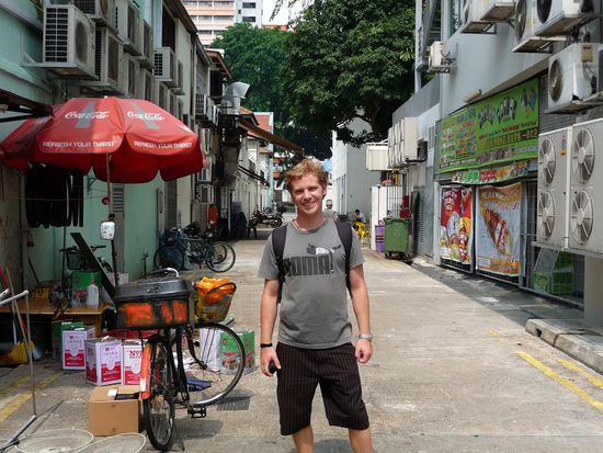 Ich in einer Seitenstrasse in Little India
