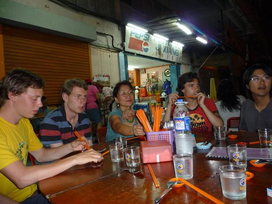 Gespanntes warten auf das essen