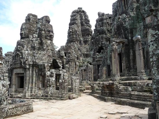 Im inneren des Bayon Tempels