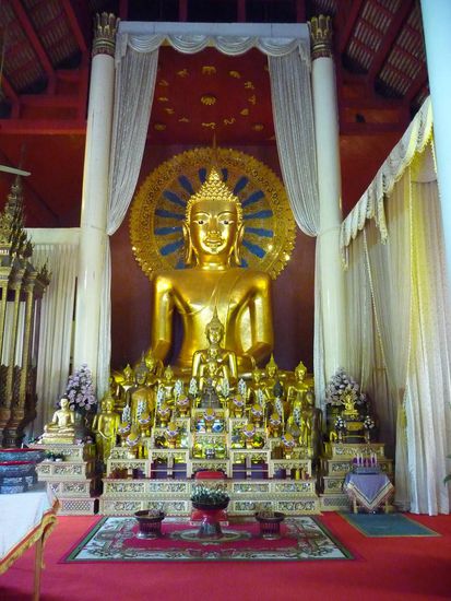 Budda mit kleinen Budda's