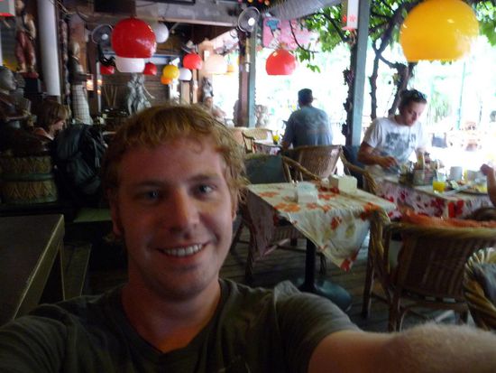 Mein letzter Abend in Asien. Natürlich genoss ich noch einmal ein leckeres Thai Curry