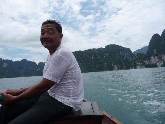 Auch unser Fahrer wurde ein wenig nass 