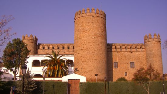 Die alte Roemerburg in ZAFRA....da gegenueber bin ich gerade im Inetcafe....und vermisse euch...!!!