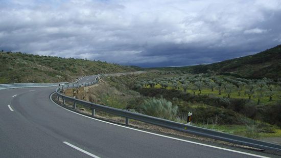 ...und man geht und geht und geht mal Kilometer auf der Strasse...