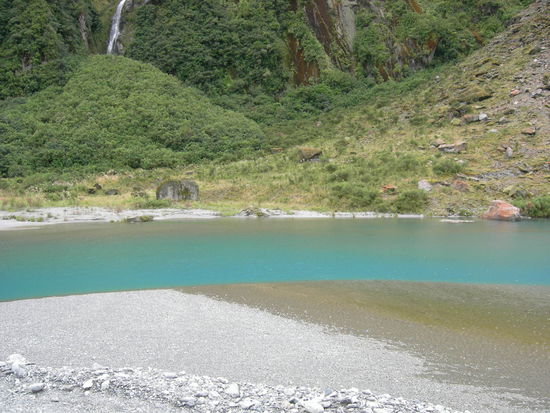 Ansammlungen von Wasser und alle haben so tuerkis geleuchtet