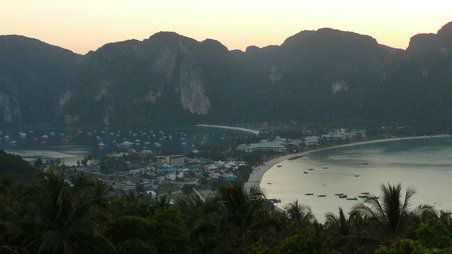 Blick vom View-Point auf Koh Phi Phi