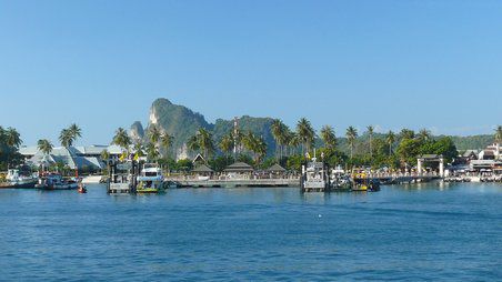 Hafen von Koh Phi Phi