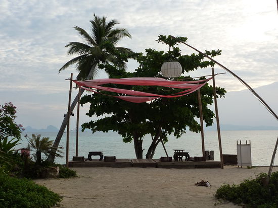 Mein Lieblings-Deko-Bierchen-Platz auf Ko Hai