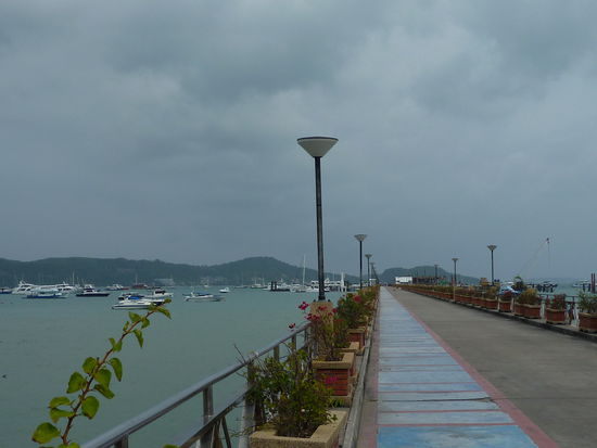 ...aber da ich keine habe gibts nur ein Bild vom langen Pier...