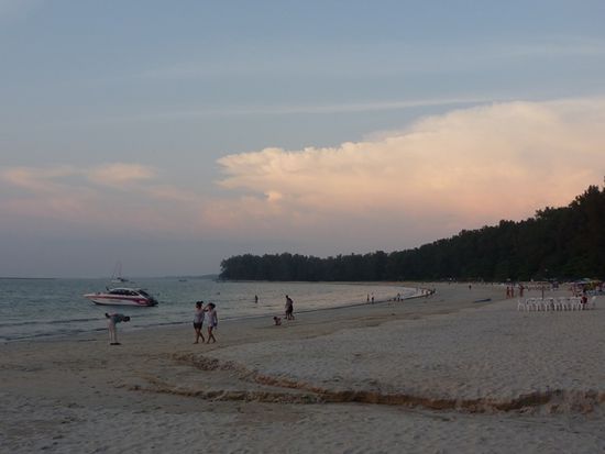 Nai Yang Beach