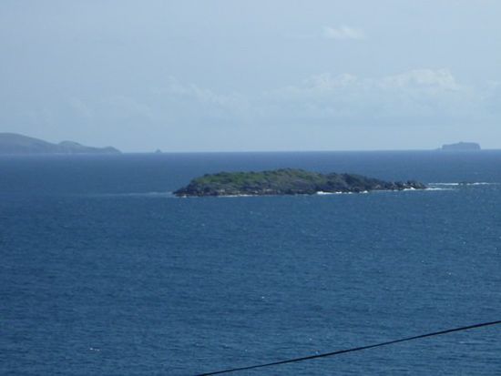 Bei gutem Wetter kann man bis nach Beara sehen und Dursey Island.