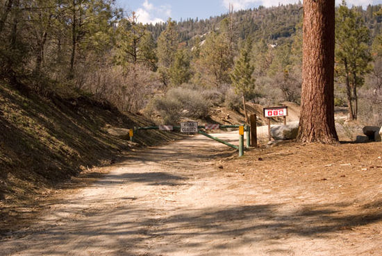 Road closed die zweite