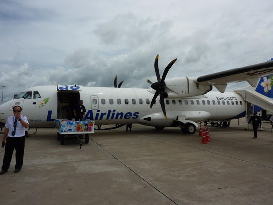 Anreise von BKK nach VTE war etwas holprig wegen der Turbulenzen und der Flugzeuggroesse 