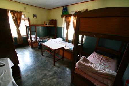 Die Kinderzimmer sind fuer nepalesische Verhaeltnisse 5 Sterne deluxe...