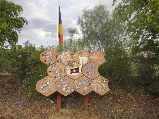 Vor der Touristeninformation