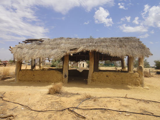 Ruine eines Afghanenhauses in Marree , aus Kuhdung gebaut