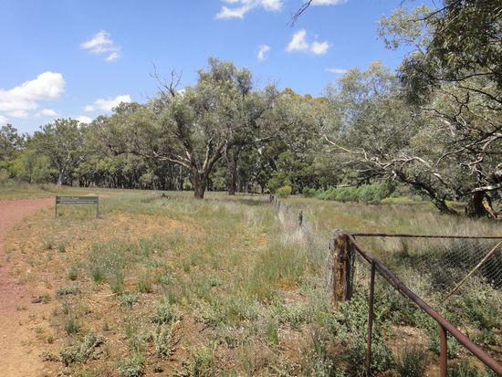 Beginn eines Wanderweges in Wilpena